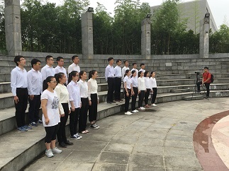 践行十九大，唱响新时代