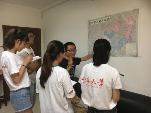水文院赴巢湖调研队走访巢湖管理局——2017水文水资源学院暑期社会...