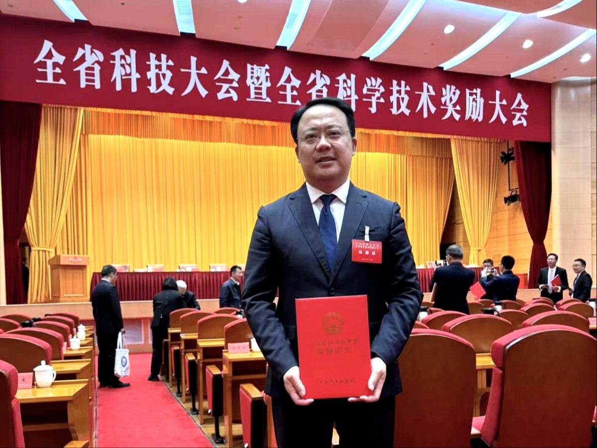 我院鲁春辉教授荣获2023年度江苏省青年科技杰出贡献奖