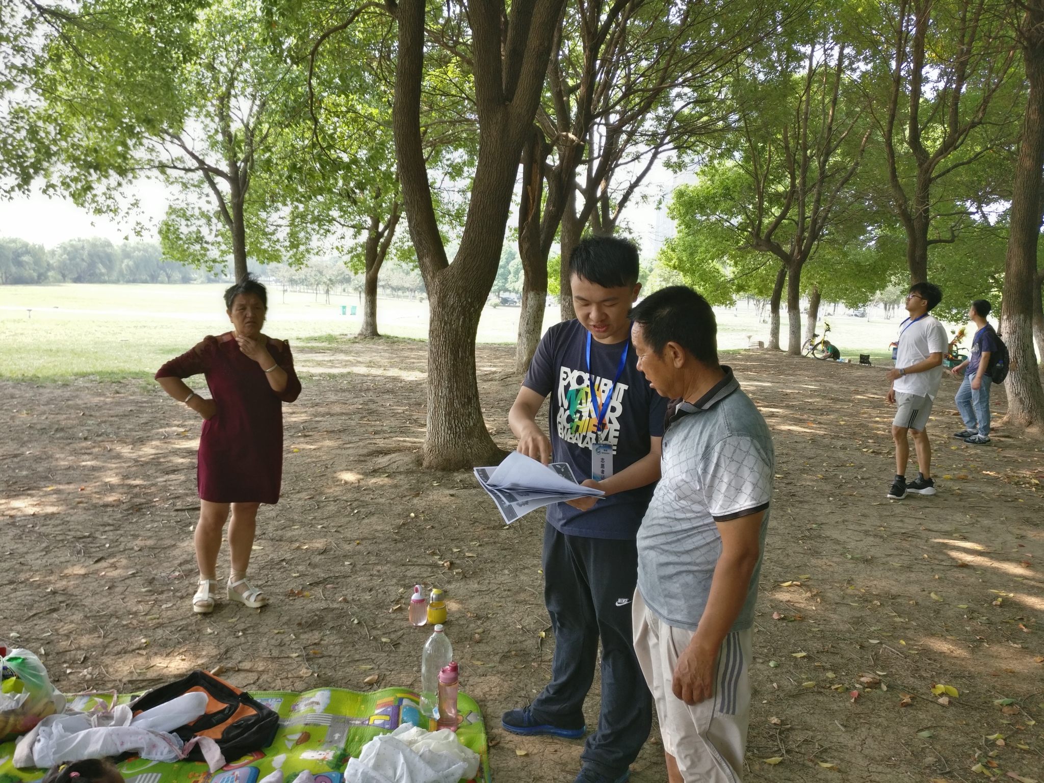 溯源保护母亲河协会开展水质检测及河道保护宣传活动