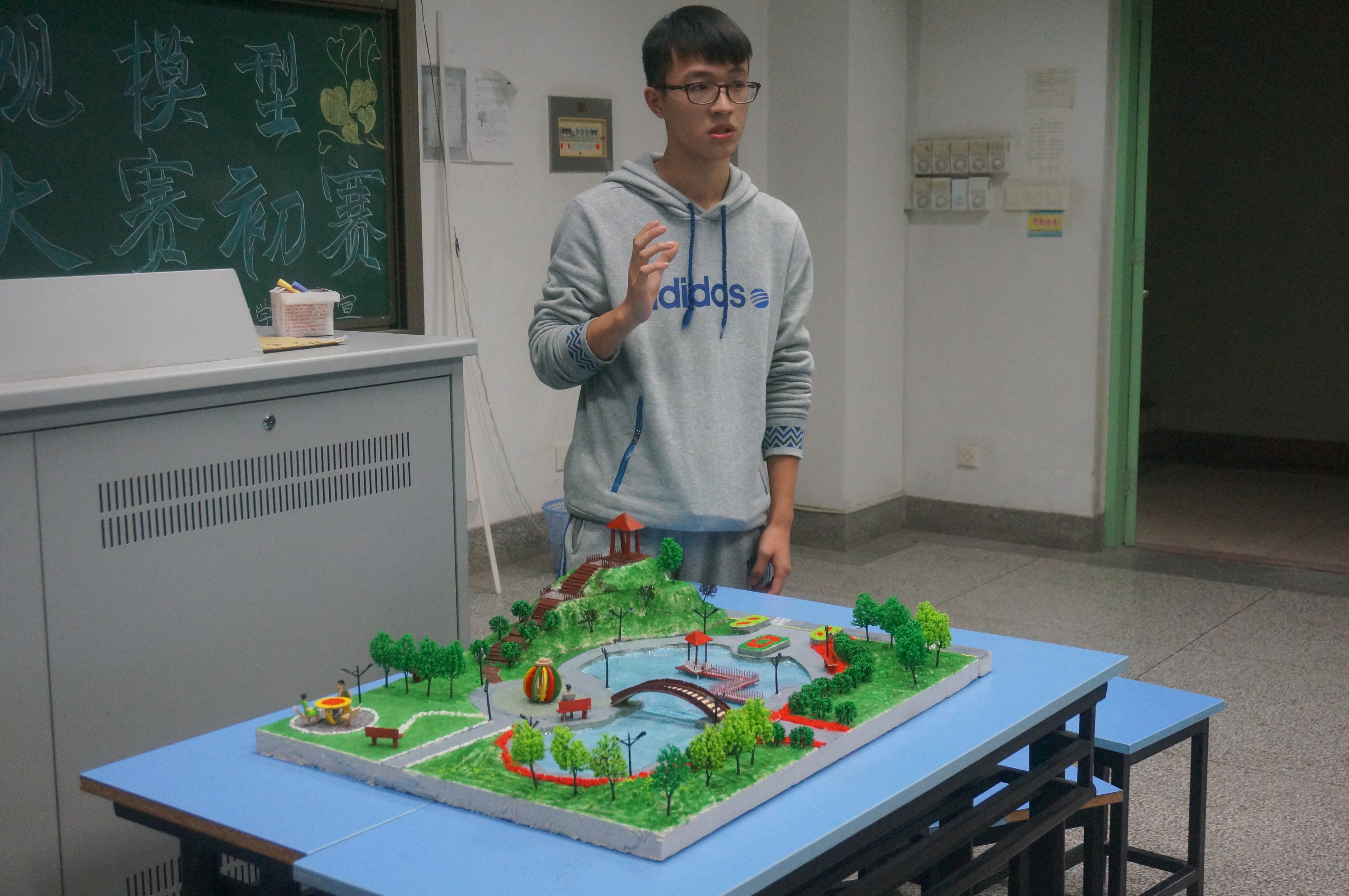 水文院科协举办“水模年华”生态景观模型设计大赛初赛