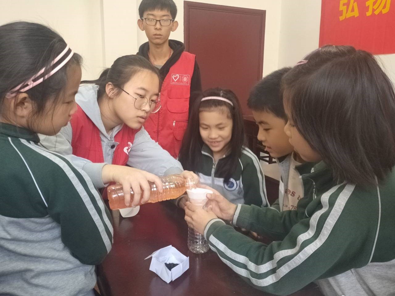 爱水节水从我做起，争当科学小先锋