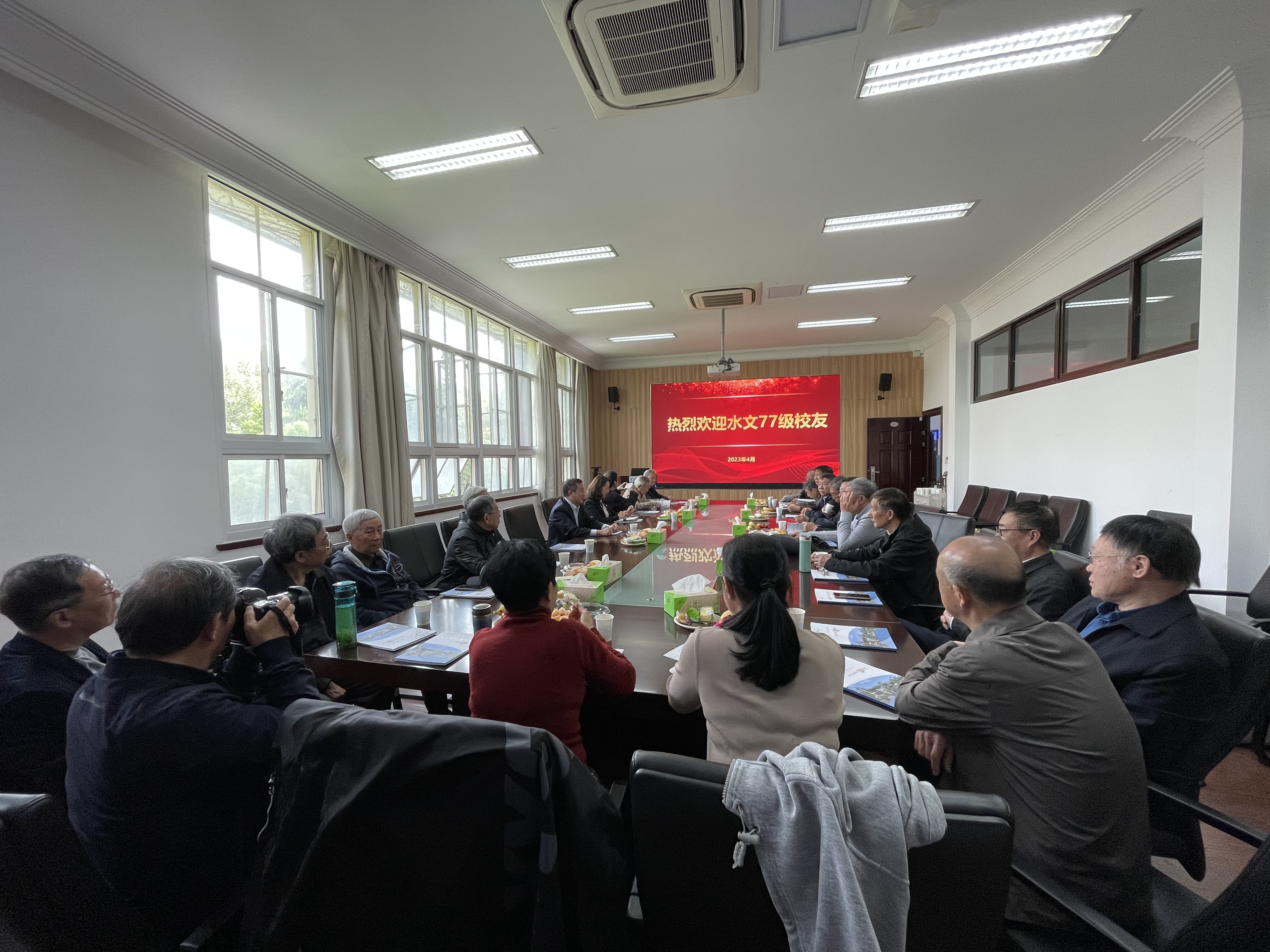 陆地水文专业77级校友举办入校45周年返校活动